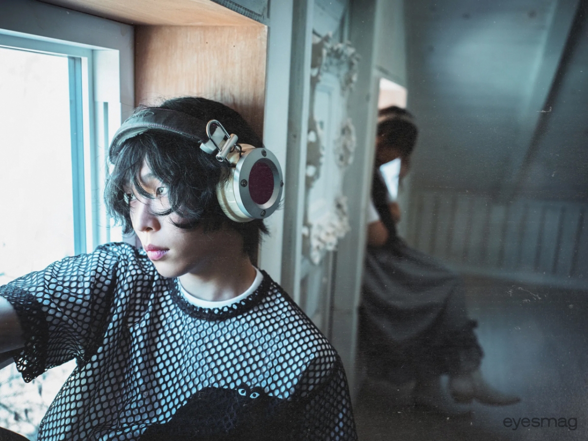 /Picture = Eyes magazine