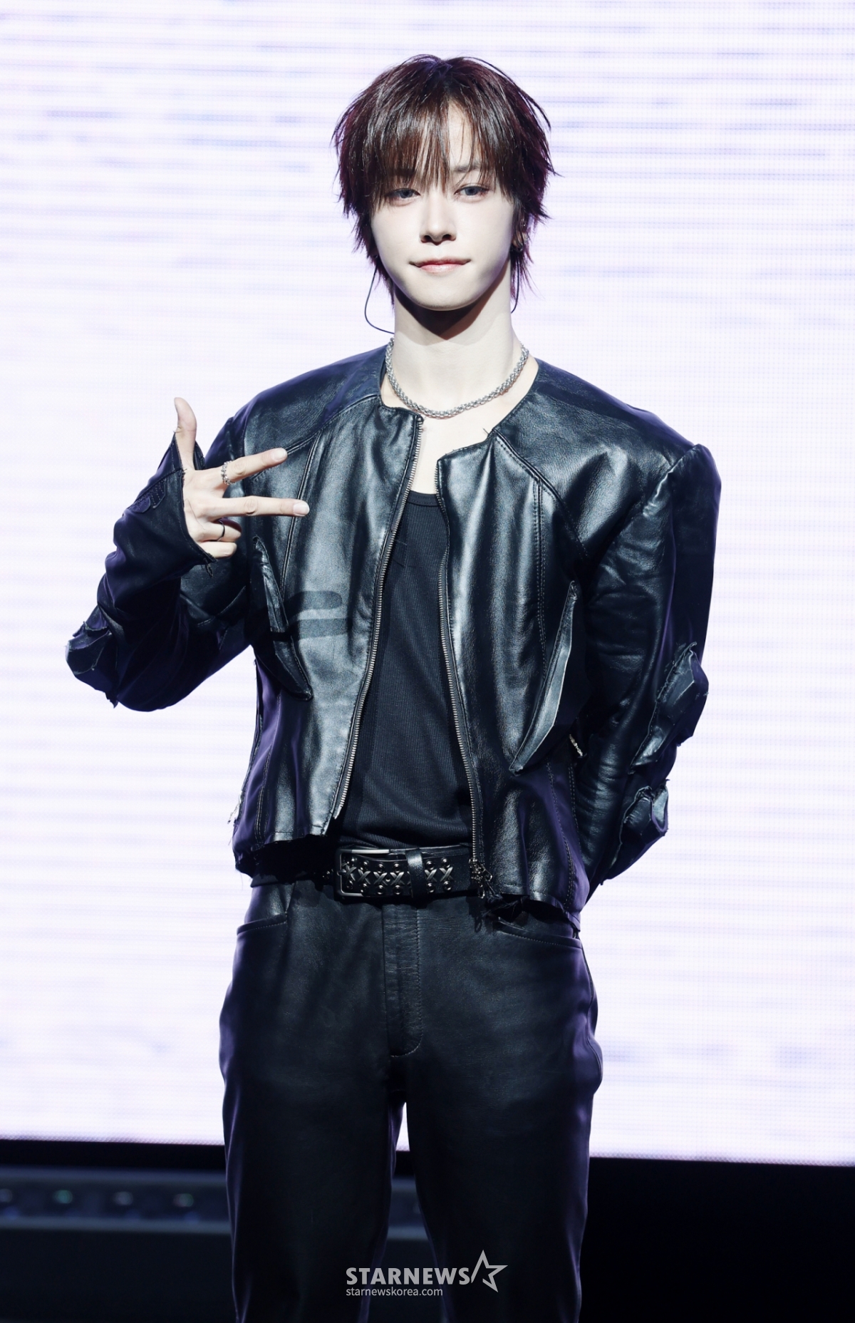 Группа Kivit Up Lucia позирует на дебютном шоукейсе, который состоится в Мессенаполисе, Мапо-гу, Сеул, 8-го числа. /2026.04.08 /Фото = Ким Хви Сон hwijpg@