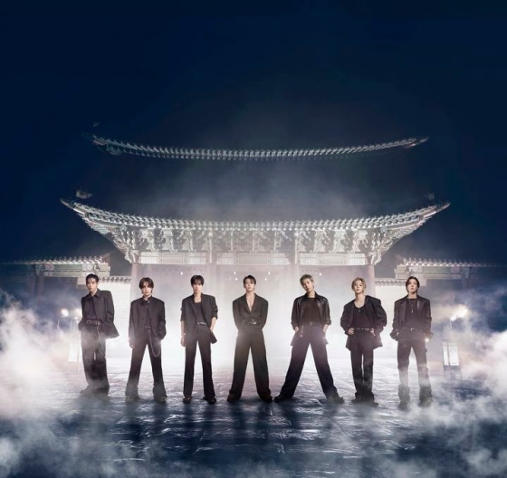 BTS / Ảnh = Big Hit Music