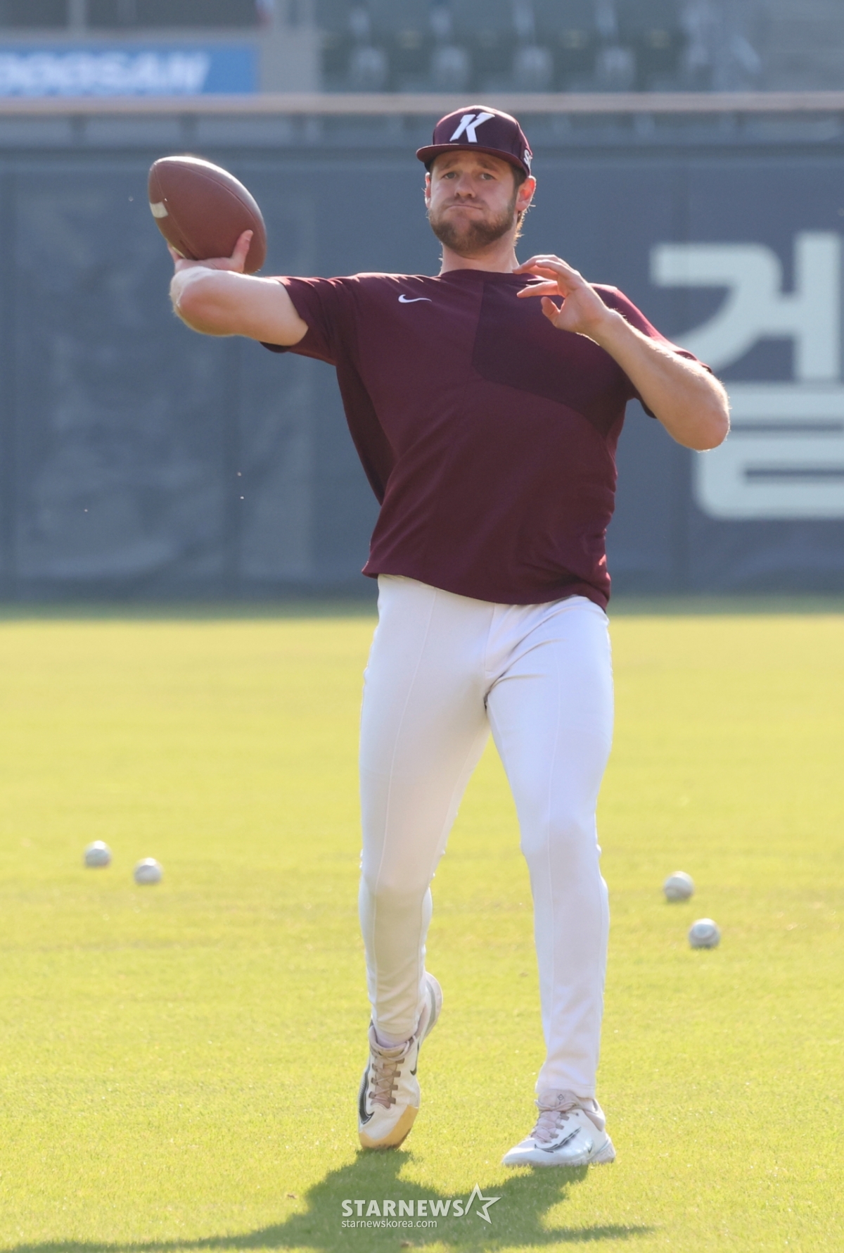 [포토] 네이션 와일스 '쿼터백의 자세로'