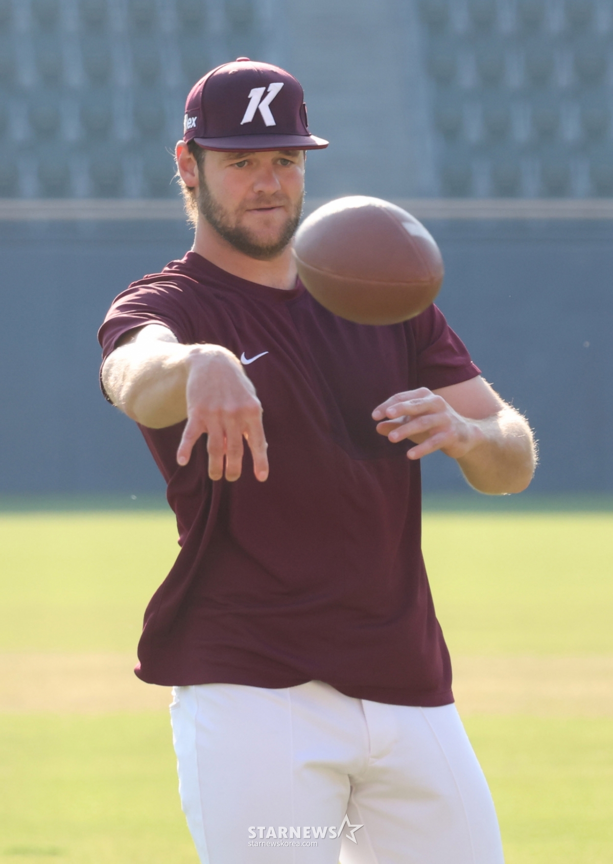 [포토] 와일스 '가라 럭비공'