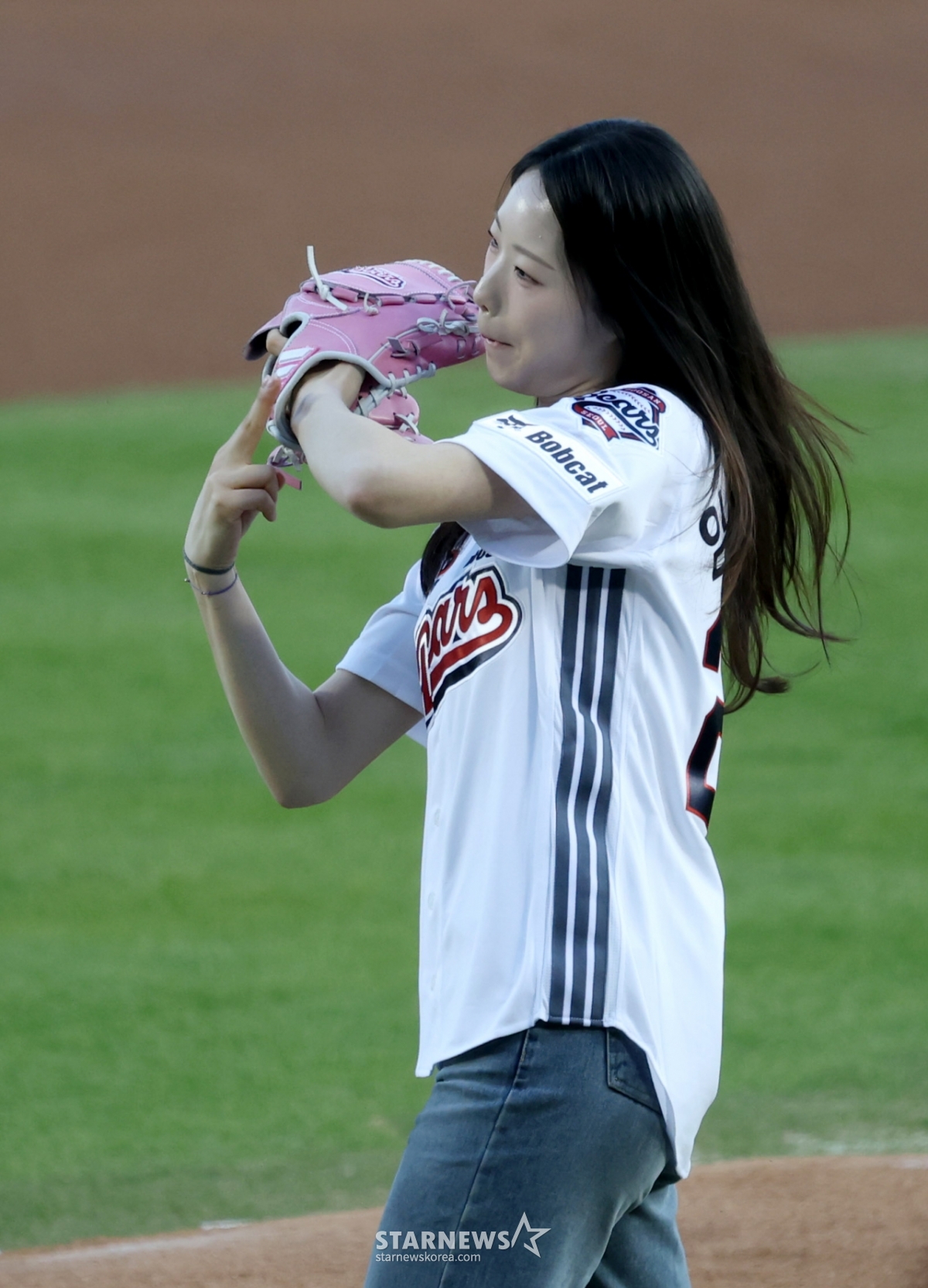 [포토] 빙상 요정 임리원, 두산 세리머니 찰떡 소화