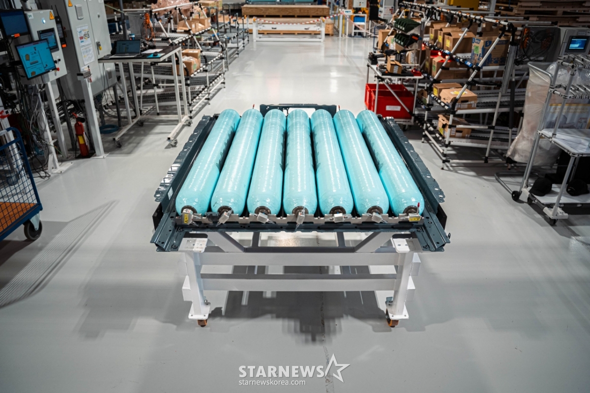 =宝马iX5 Hydrogen/照片提供。