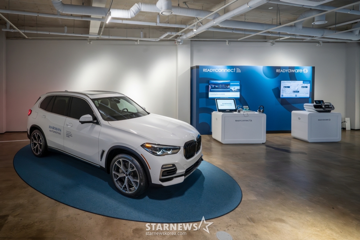 ハーマンエクスプローラー/写真提供=ハーマンインターナショナル