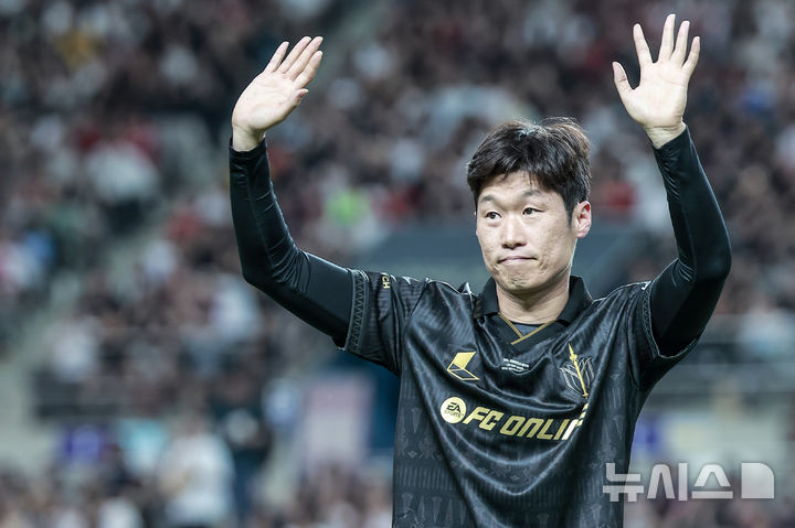 Пак Джи Сонг войдет в 2025 Nexon Icon Match Match, который состоялся на стадионе Кубка мира в Мапо-гу, Сеул, 13 сентября 2025 года./Фото = Newsis