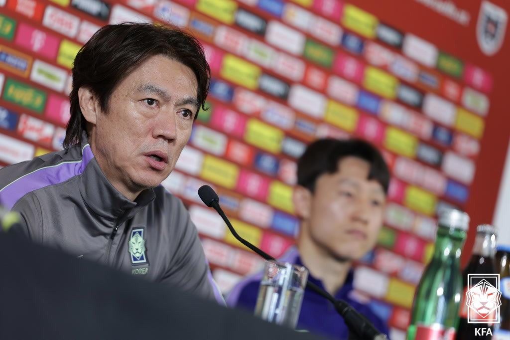 Huấn luyện viên đội tuyển bóng đá quốc gia Hàn Quốc Hong Myung-bo. /Ảnh = Hiệp hội bóng đá Hàn Quốc cung cấp