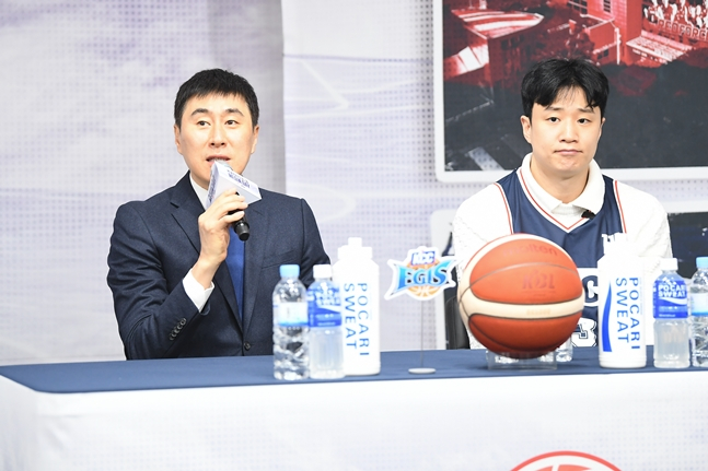 "우승 확률 0%? 신화 써 보겠다" KCC 이상민 감독·허웅, 당찬 우승 도전... "정규리그와 다를 것" [KBL PO 미디어데이 현장]