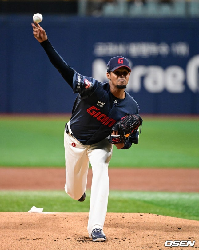 力投するロドリゲス。