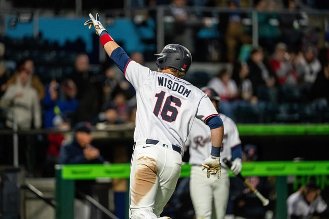 Wizdom. /Фото =Официальные социальные сети Takoma Rainiers