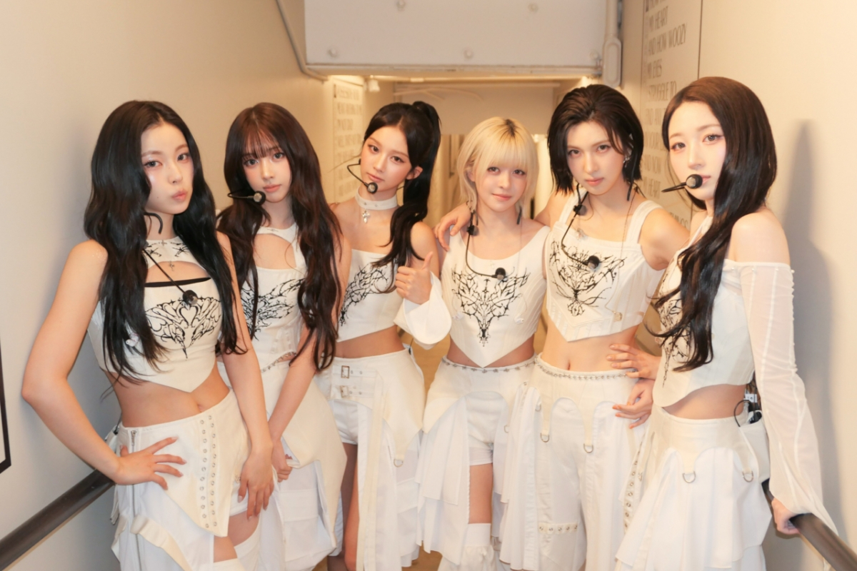 NMIXX (NMIX) First World Tour Brooklyn Performance Image/photo courtesy = JYP Entertainment