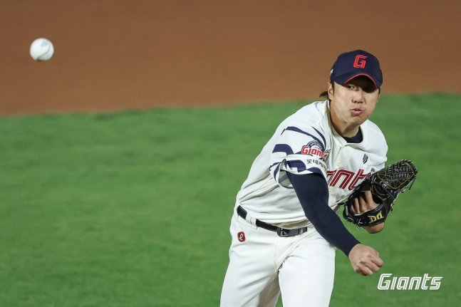 Lotte Giants Choi Choong-yeon. /Photo = Courtesy of Lotte Giants