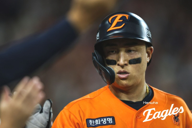 Son Ah-seop during the Hanwha years. /Photo = Hanwha Eagles