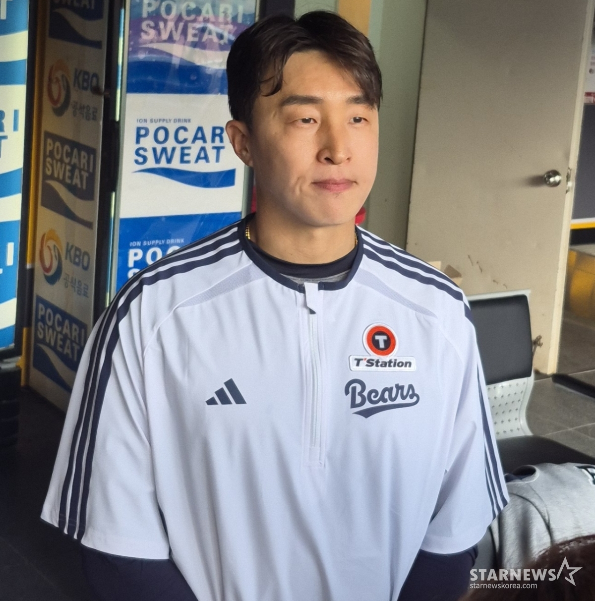 Doosan Son A-seop đang phỏng vấn trước trận đấu với SSG Incheon vào ngày 14. /Ảnh = Phóng viên Shin Hwa Seop 