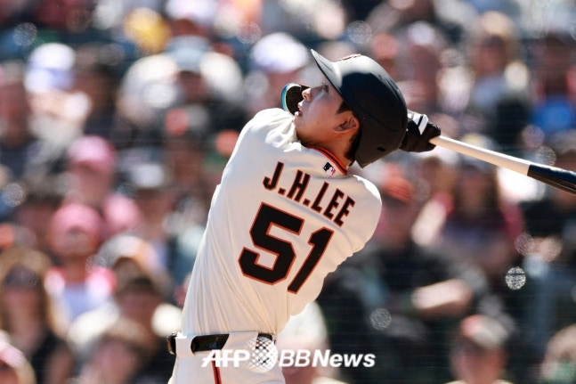 他就是旧金山巨人队的外野手李正厚。 =法新社BBNews=新闻1。