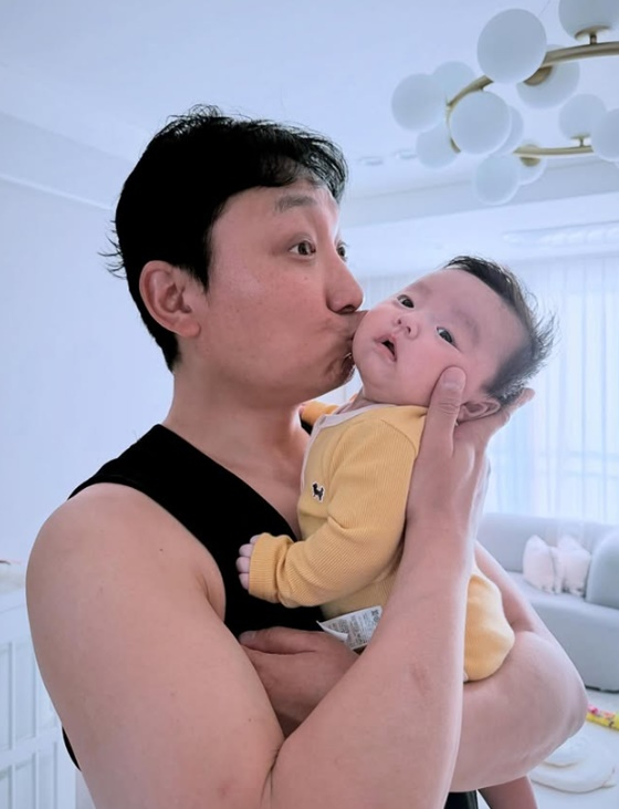 /Photo = Yang Hyun-min SNS