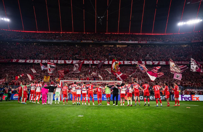 Các cầu thủ Bayern Munich vui vẻ sau trận đấu. /Ảnh = Cap màn hình SNS chính thức của Bayern Munich