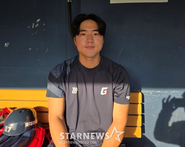 ロッテのソン·ソンビンが16日、蚕室（チャムシル）LG戦でスターニュースとのインタビューに応じた。 /写真=キム·ドンユン記者