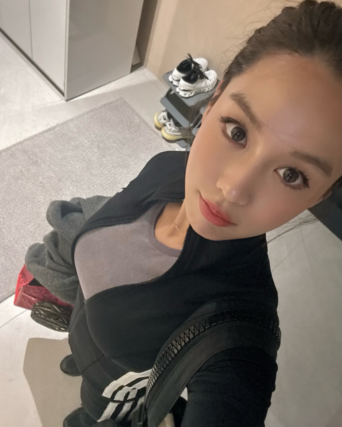 =照片=金姬廷SNS。