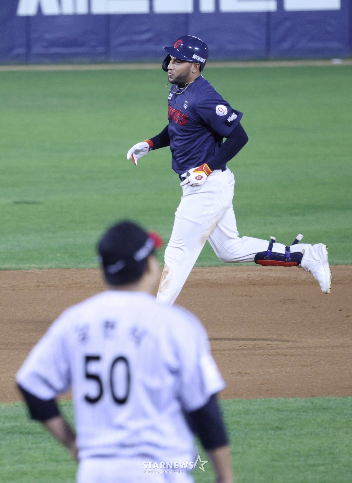 [포토] 레이예스 '승부는 원점'