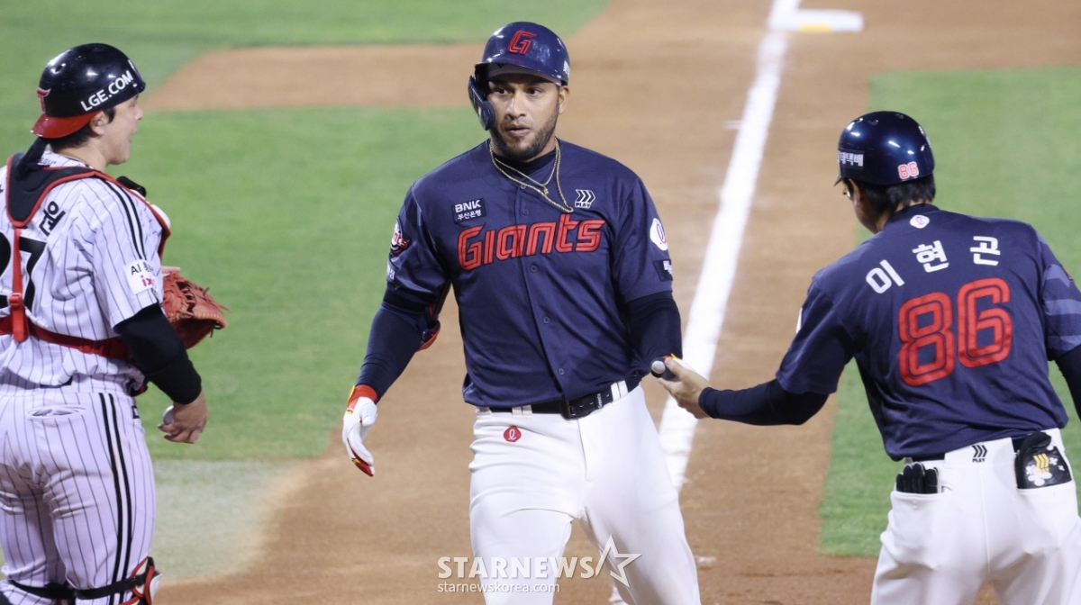 [포토] 레이예스 '짜릿한 컴백홈'