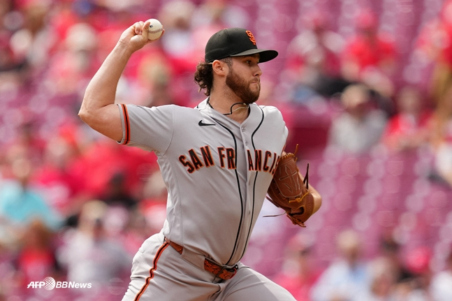 成为胜利投手的Landon Roof。 =法新社BBNews=新闻1。