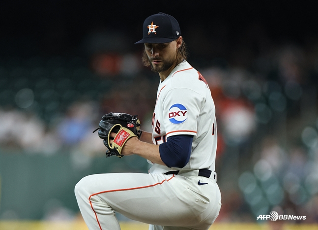 Играет на позиции тяжёлого форварда. /AFPBBNews =Новости 1