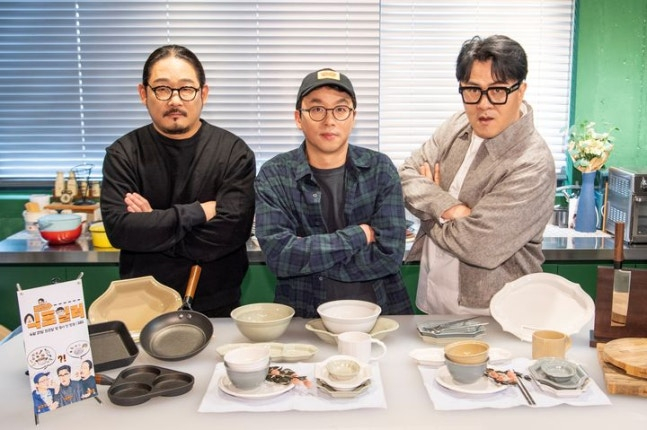 From left: Kim Do-yoon, Choi Kang-rok, Defconn