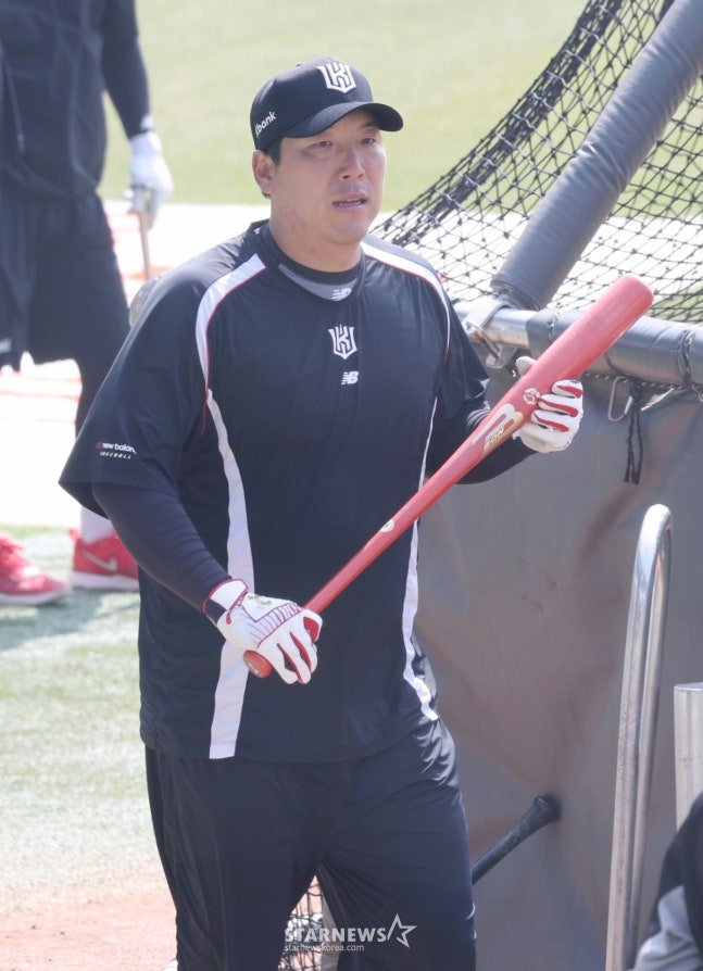 Kim Hyun-soo in a KT uniform. /Photo=Kim Jin-kyung, Correspondent