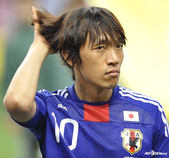 Shunsuke Nakamura during his time with the Japan national team. /AFPBBNews=NEWS1