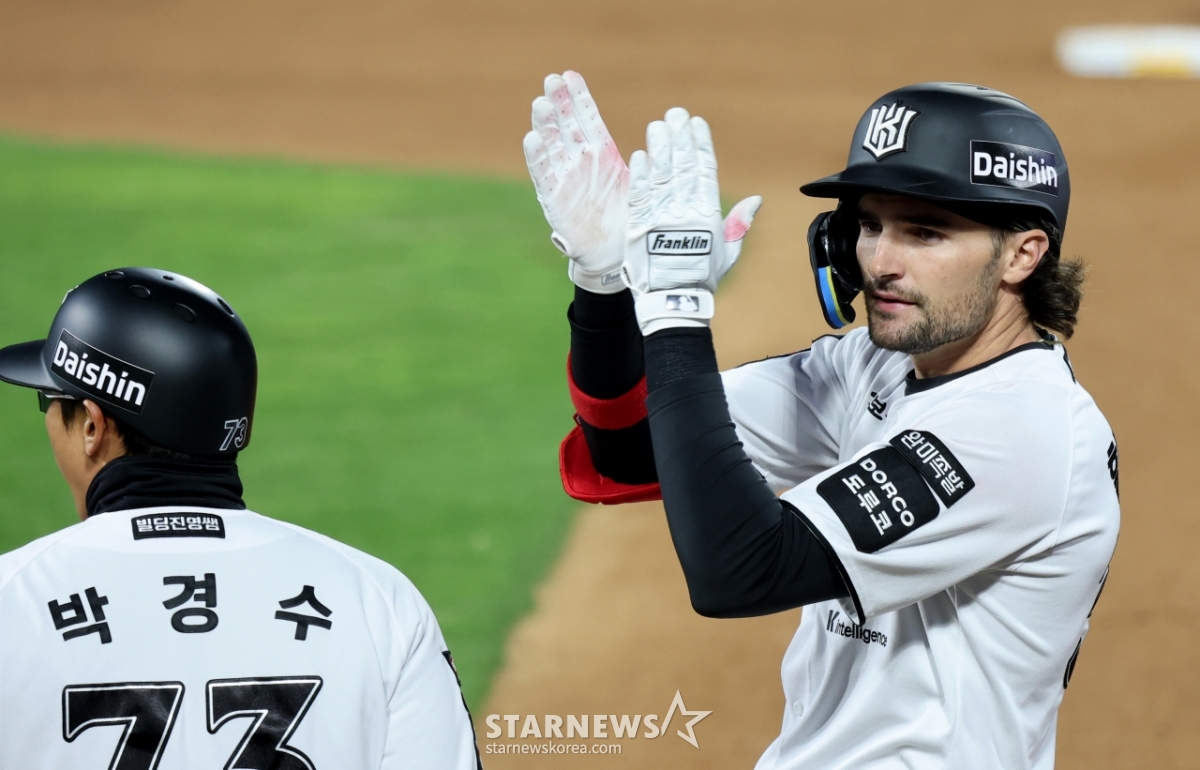 [포토] '3회말 1타점 적시타' 힐리어드