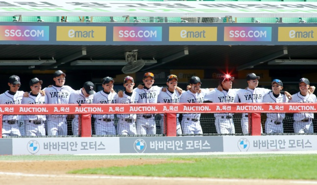 "라커룸에서 보고 있었죠" 야탑고 9년 만에 전국대회 결승, 프로 선배들도 응원했다