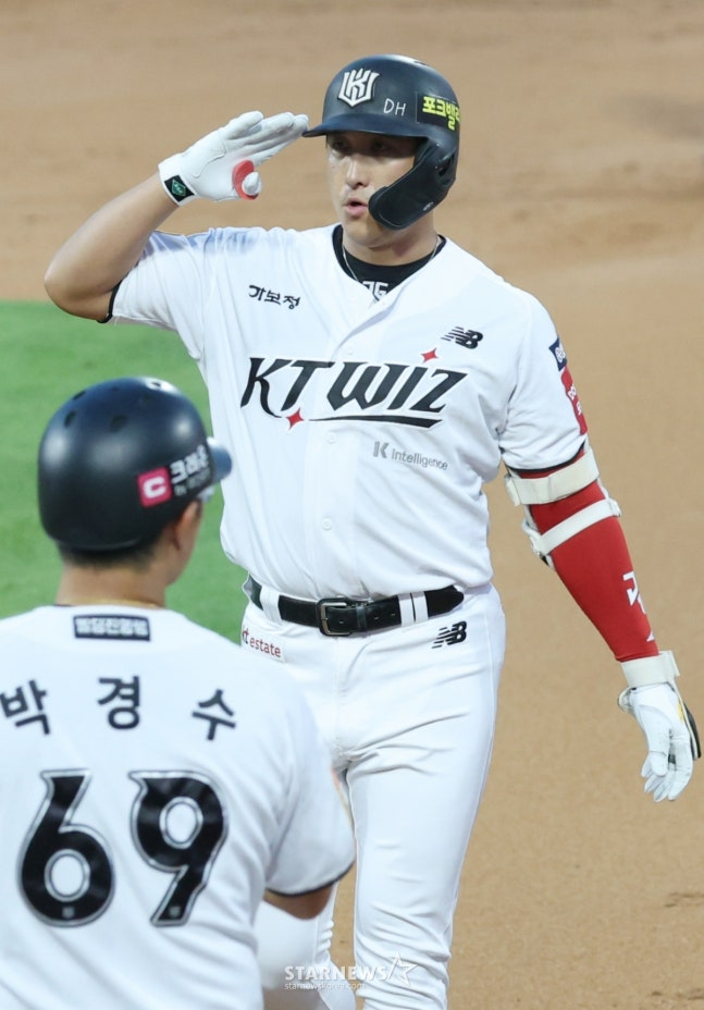 "황재균 그립네!" 이강철이 뜬금없이 은퇴 선수 떠올린 이유→대체 왜?