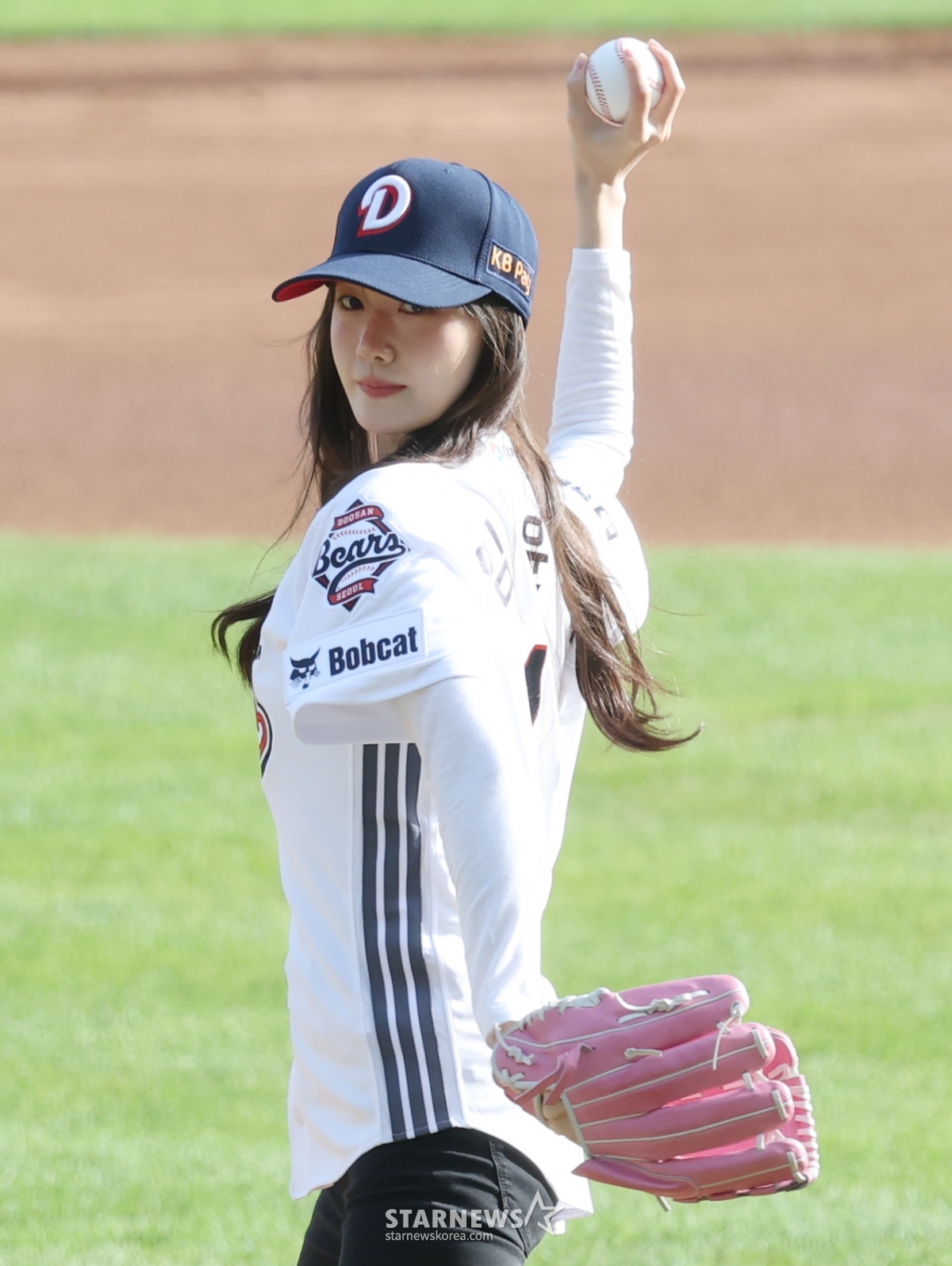 [포토] 윤아 '소녀시대 꼿꼿 와인드업'