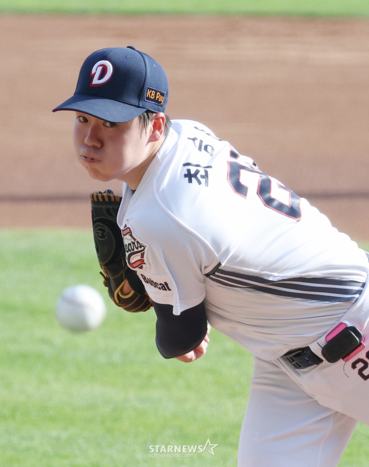 [포토] 최승용 '스토퍼의 눈빛'