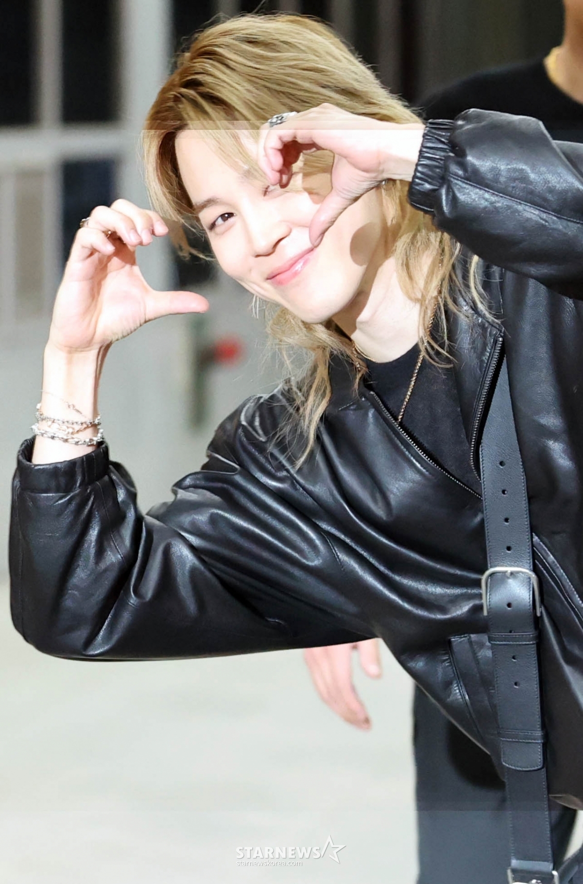 BTS 지민 '귀여운 볼하트'[★포토]