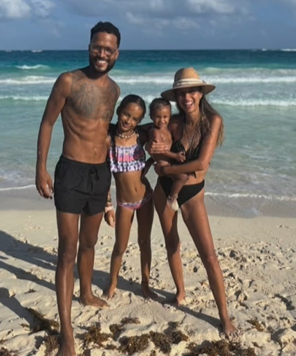 The Thompson family. /Photo=Daily Mail archive