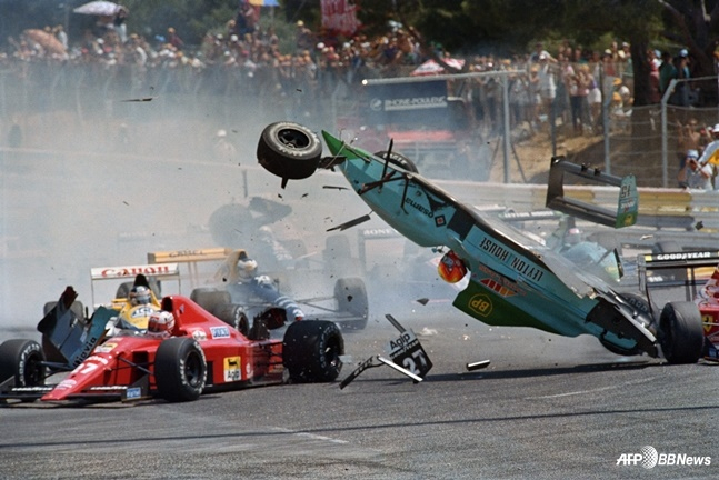 '베르스타펜도 추모' 레이싱 대회 '충격' 사망 사고 발생, 무려 7중 대형 추돌 "이 스포츠가 얼마나 위험하냐면..."