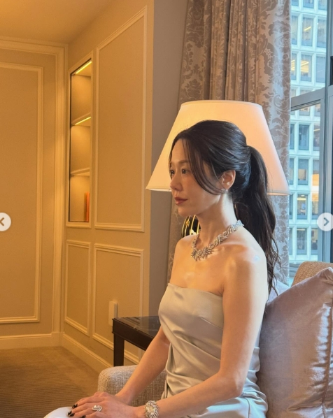 '55세' 고현정, 완벽한 미모..뉴욕서 2박 4일