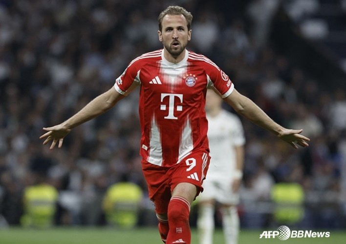 '무관 귀신은 옛말' 케인, 우승 청부사 됐어도 "트로피 아직 더 남았다"... 리그 우승 넘어 '트레블' 정조준