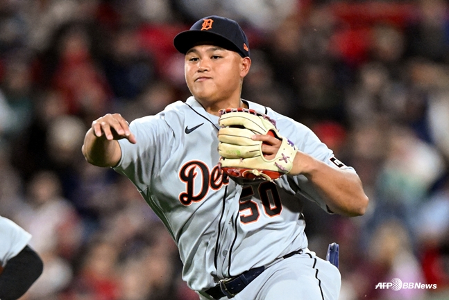 Ri Haoyu ném bóng khai mạc trận đấu với Boston vào ngày 18. /AFPBBNews = Tin tức 1