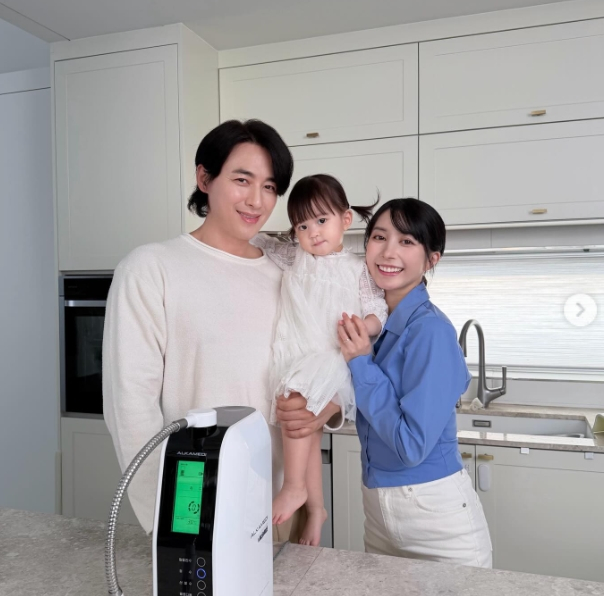 이지훈♥아야네, 둘째 임신 후 겹경사.."네 가족 첫 광고" [스타이슈]