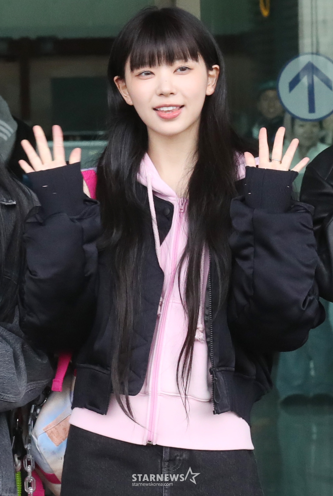 ILLIT member Moca departs through Incheon International Airport on the morning of the 27th for the Paris Fashion Week schedule. 2024.02.27 /Photo=Im Sung-kyun