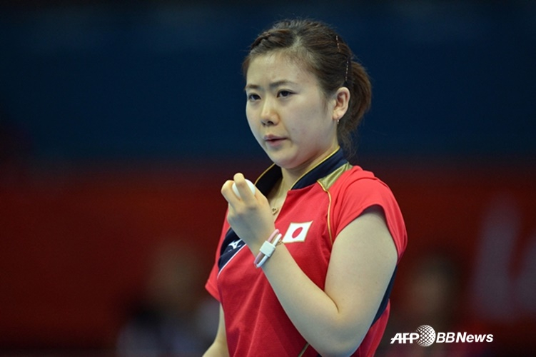 '불륜남과 재혼→출산까지' 日 미녀 탁구 스타, 득남 소식 알리자... "원래 꽃미남 좋아하고 사생활 화려했다" 비난