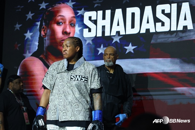 Зеленый цвет Шадасии (слева). /AFPBBNews =Новости 1