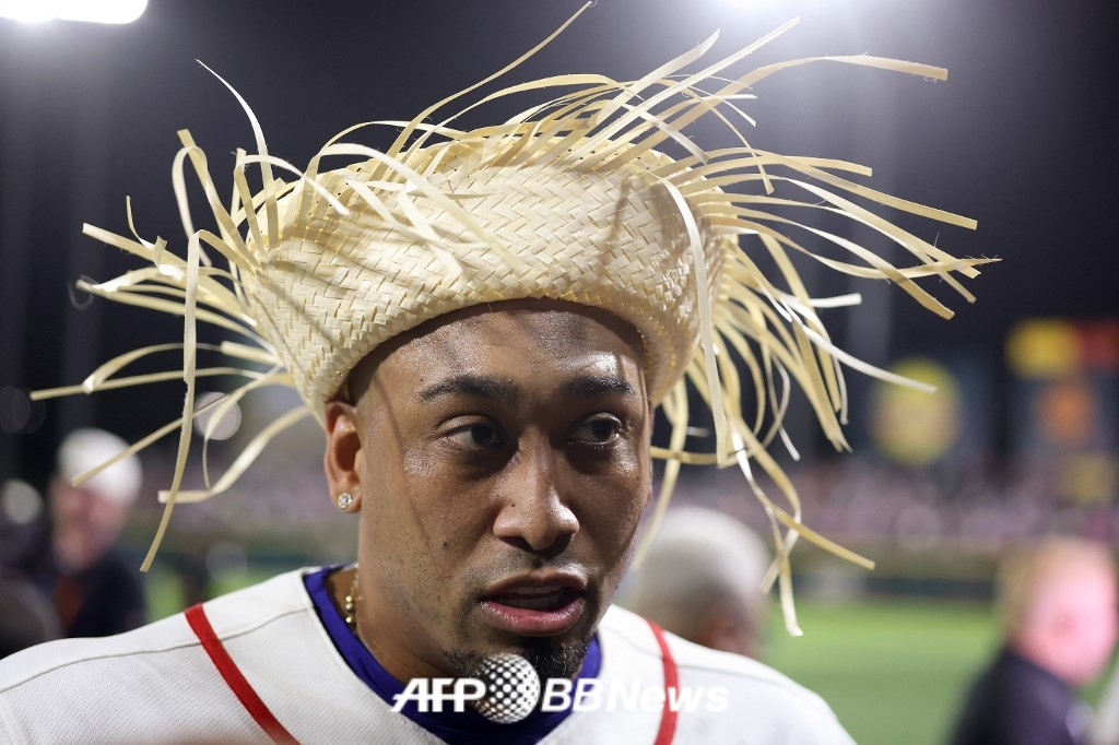 埃德温·迪亚兹。 =法新社BBNews=新闻1。