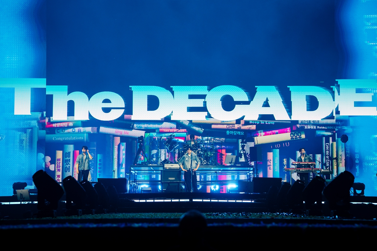 "데이식스의 계절은 영원해"..싱가포르 스타디움 접수 완료