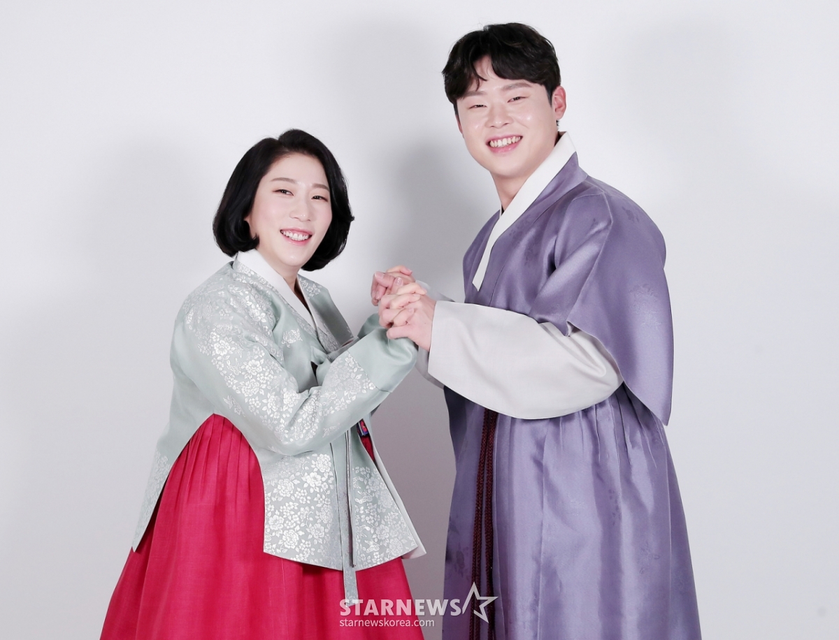 Kim Young-hee (left) and husband Yoon Seung-yeol / Photo=Reporter Kim Chang-hyun chmt@