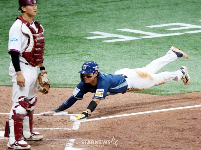 金周元将比分扳成1比1。 =照片=高级记者姜英祖。