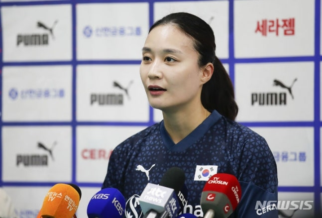 Sau khi nghỉ hưu, Pyo Seung-joo quay trở lại cuộc sống Heungkuk với chữ ký và thương mại. /Ảnh = Newsis