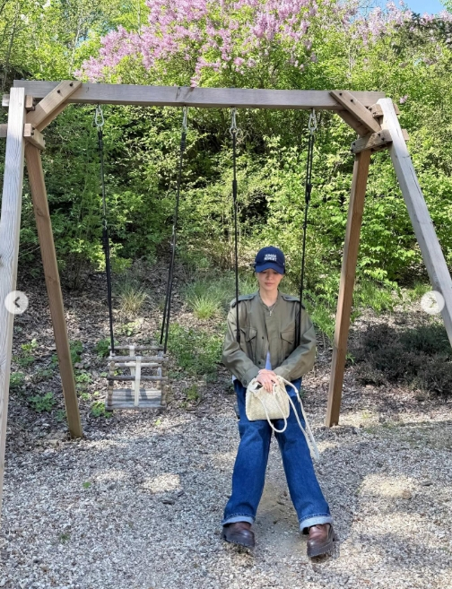 /Фото = Личный аккаунт Сон Хе Гё 